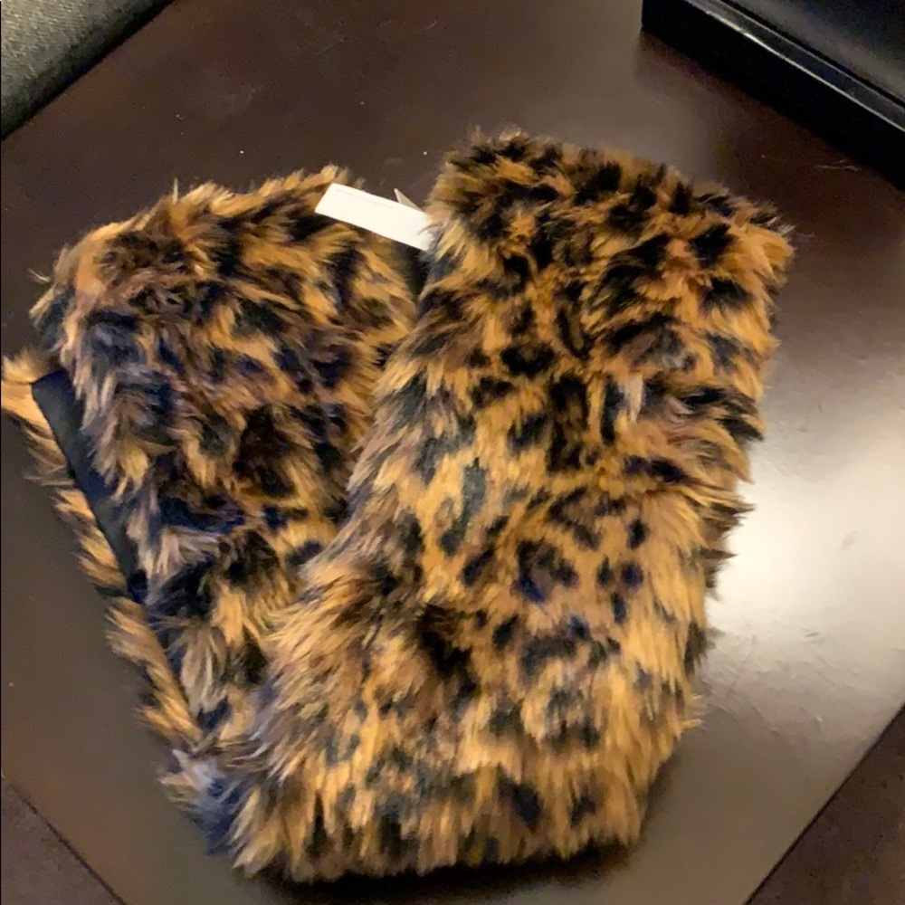 JCREW Leopard faux-fur stole
